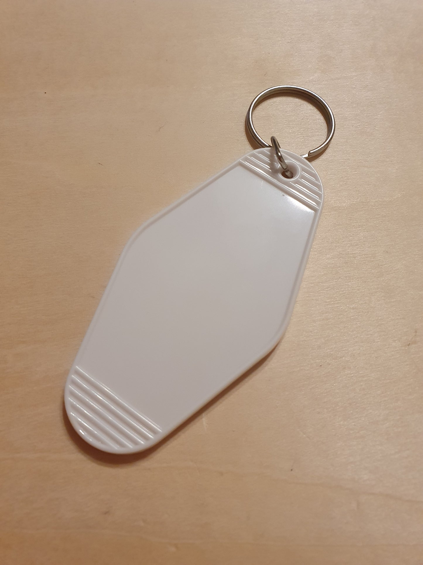 Joblot - 105 Vintage Motel Style Keychain Blanks (JBL#203&204)